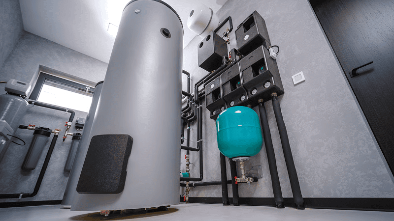 How Does Professional Electric Water Heater Repair Help Oakville Homeowners Before Winter?